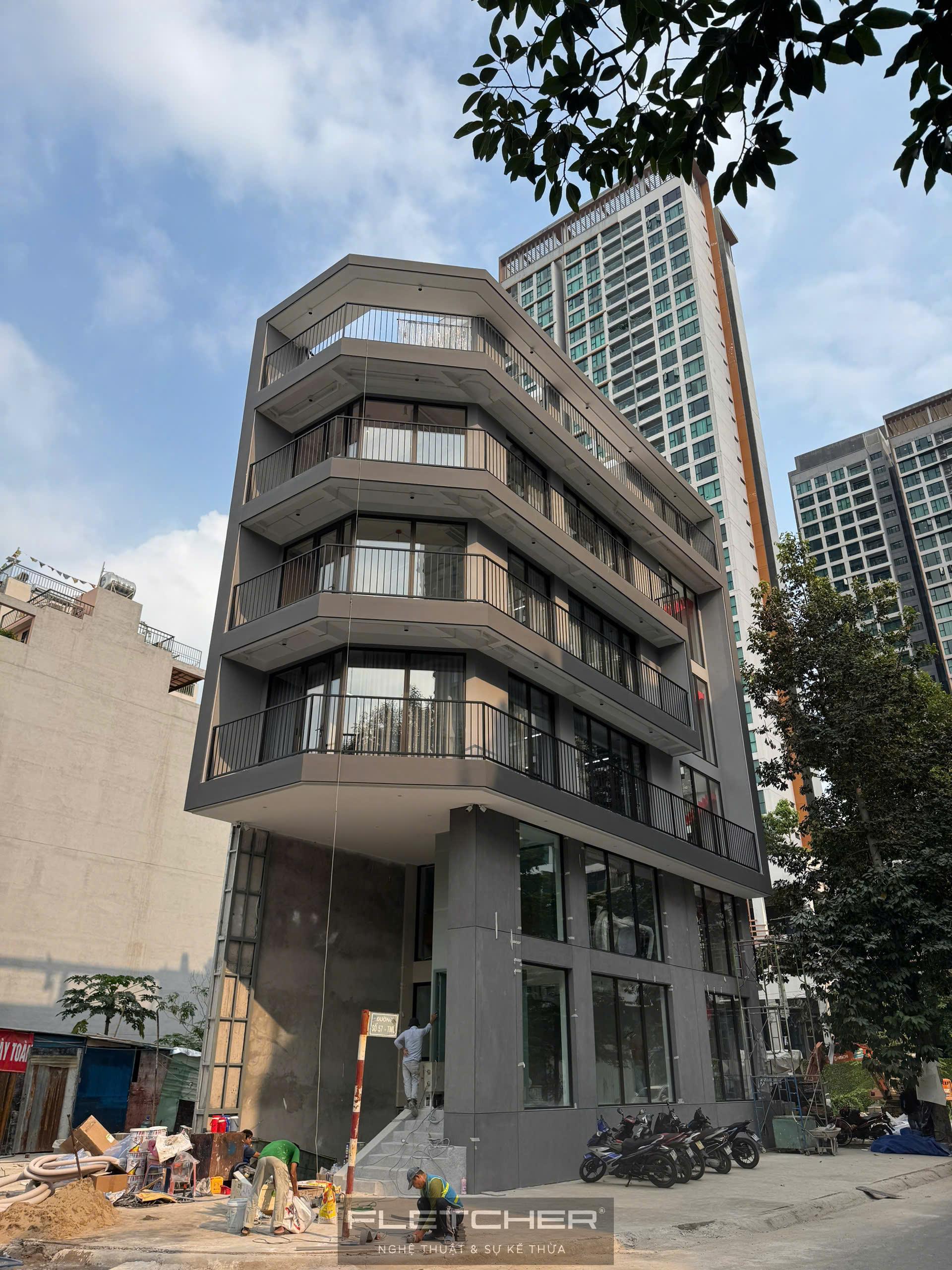 Sài Gòn - Biệt thự cao cấp sử dụng cửa nhôm Fletcher 1 Sài Gòn – Biệt thự cao cấp sử dụng cửa nhôm Fletcher