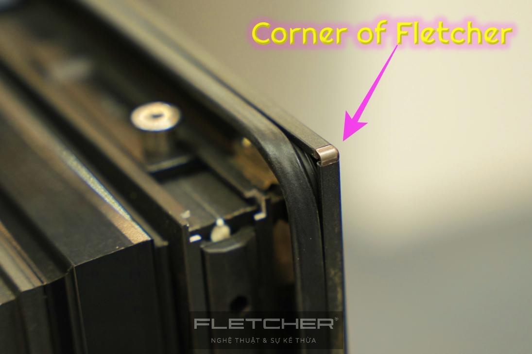 Góc Cửa Fletcher — Chi Tiết Nhỏ, Triết Lý Lớn